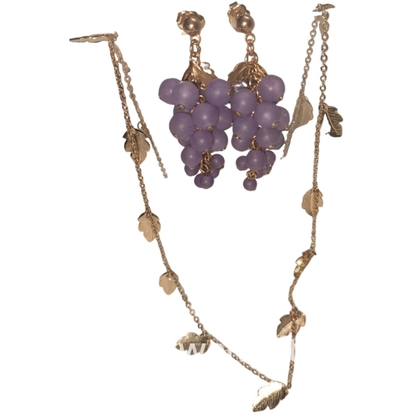 Vintage Grape earring set 🍇 - Picture 8 of 11